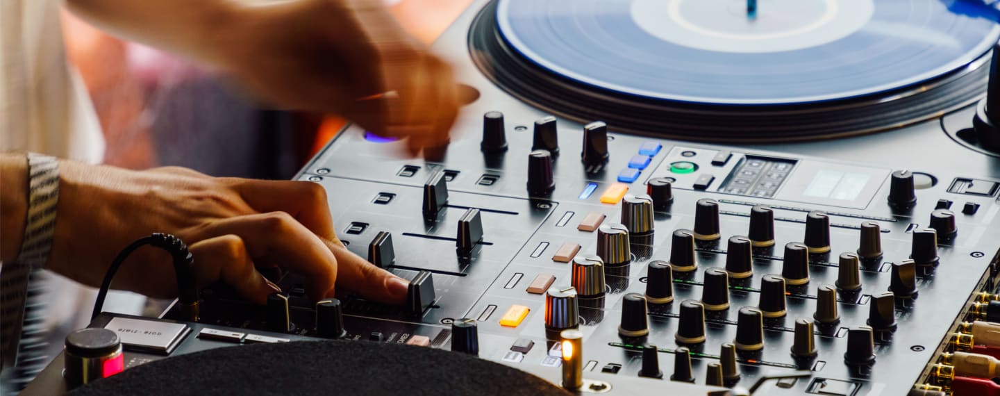 DJ &amp; Electronic Beat Making Workshops for Young People